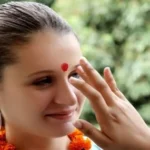 तिलक लगाने का महत्व: धार्मिक, वैज्ञानिक और आध्यात्मिक दृष्टिकोण से